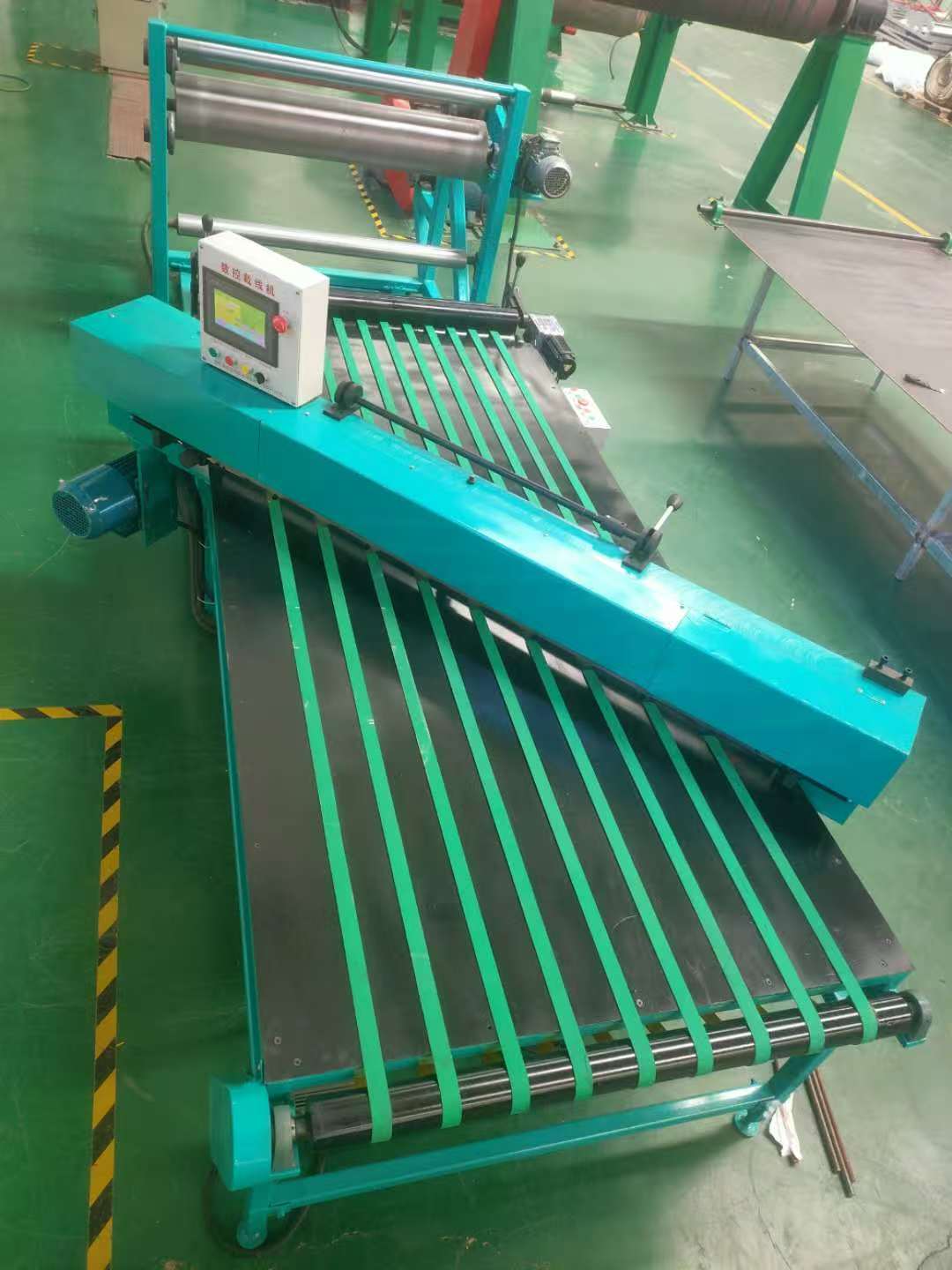 橡胶接头裁断布.jpg